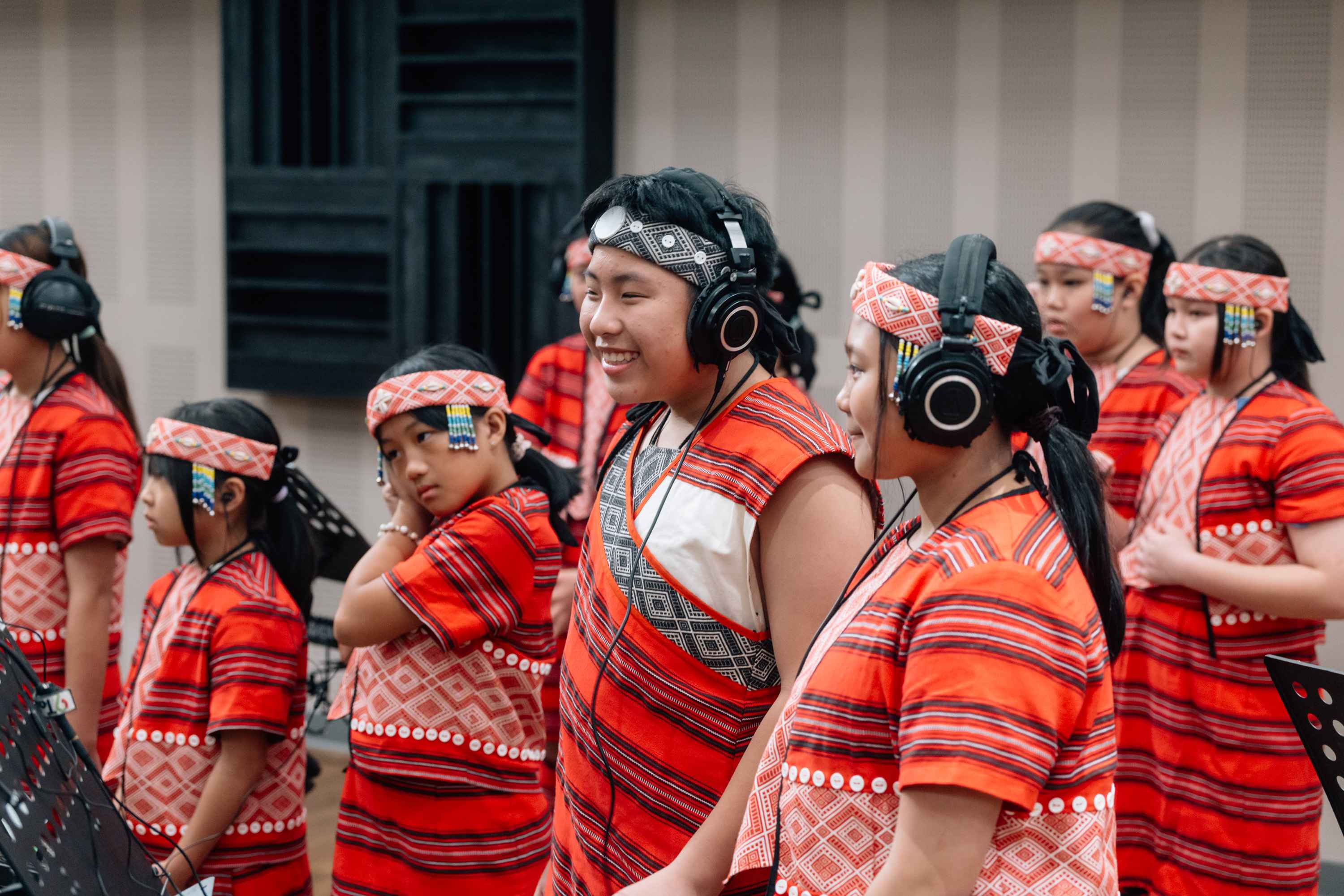 來自新竹縣尖石鄉的嘉興國小「拿互依＆馬胎兒童合唱團」，是近年活躍國際舞台的臺灣之光，曾獲國際合唱比賽金獎。