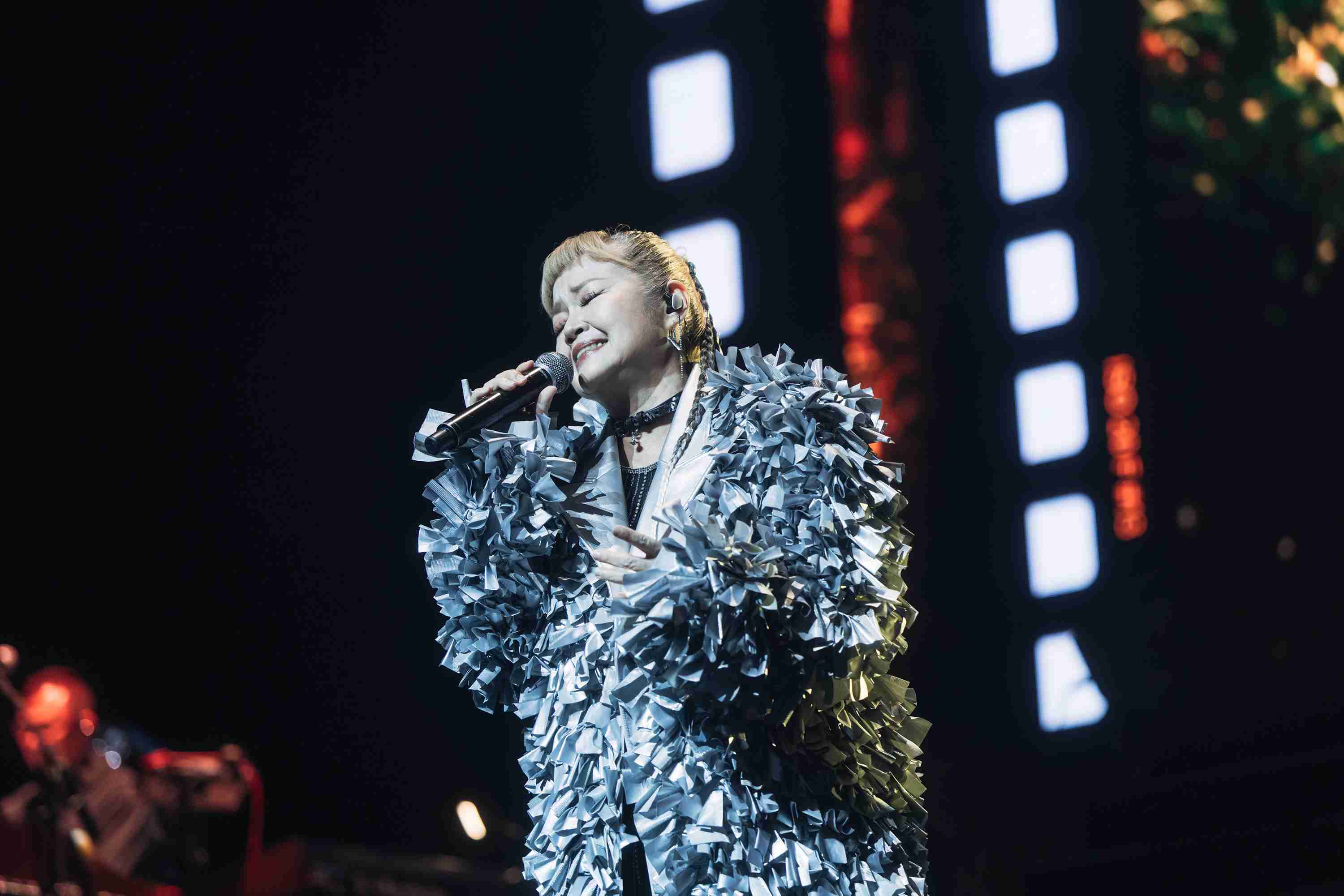 金智娟重現自身不敗經典〈飄洋過海來看你〉掀回憶殺。圖/北流提供