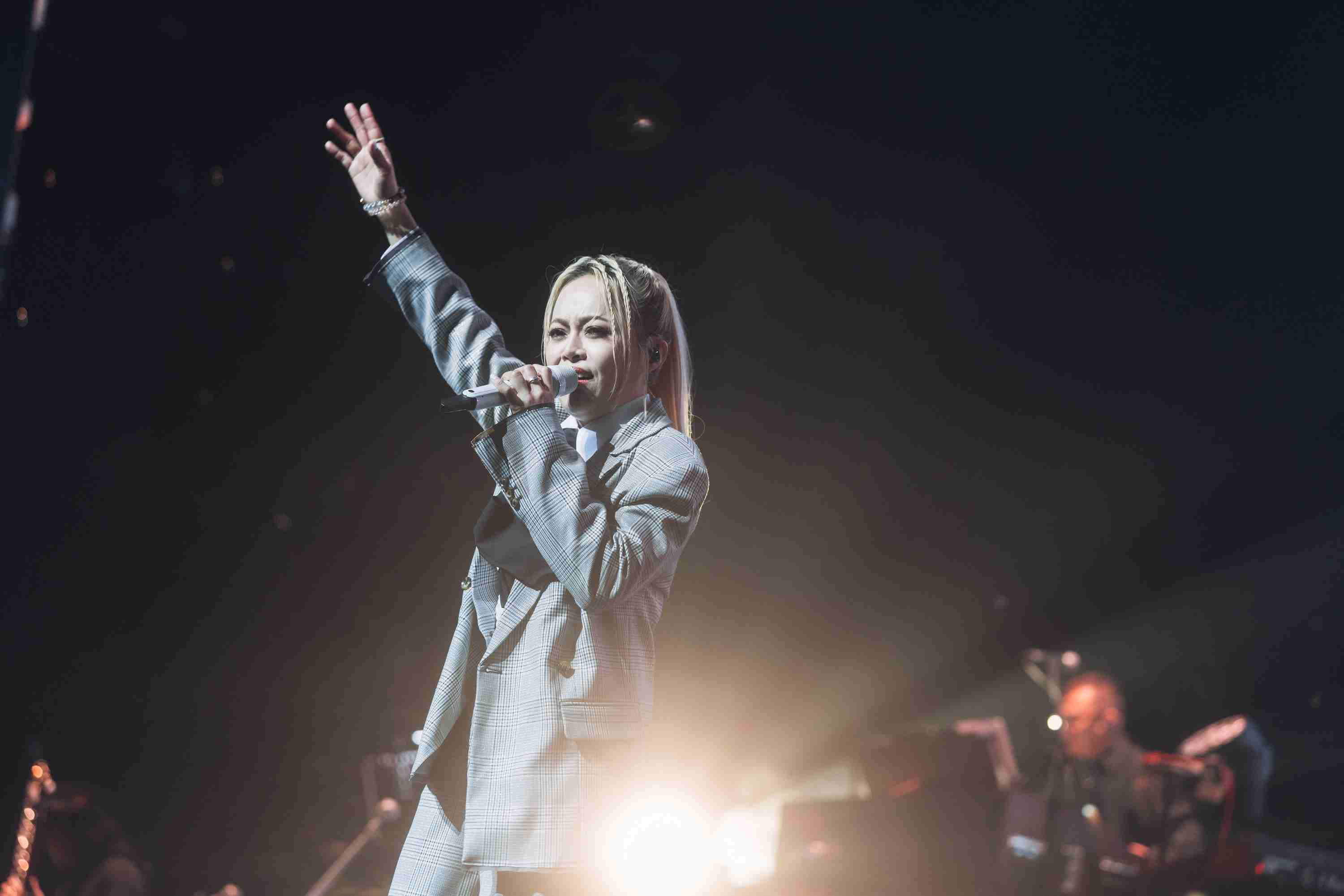 身經百戰的戴愛玲為此次演出勤做功課，自曝還特別跑去KTV練歌。圖/北流提供