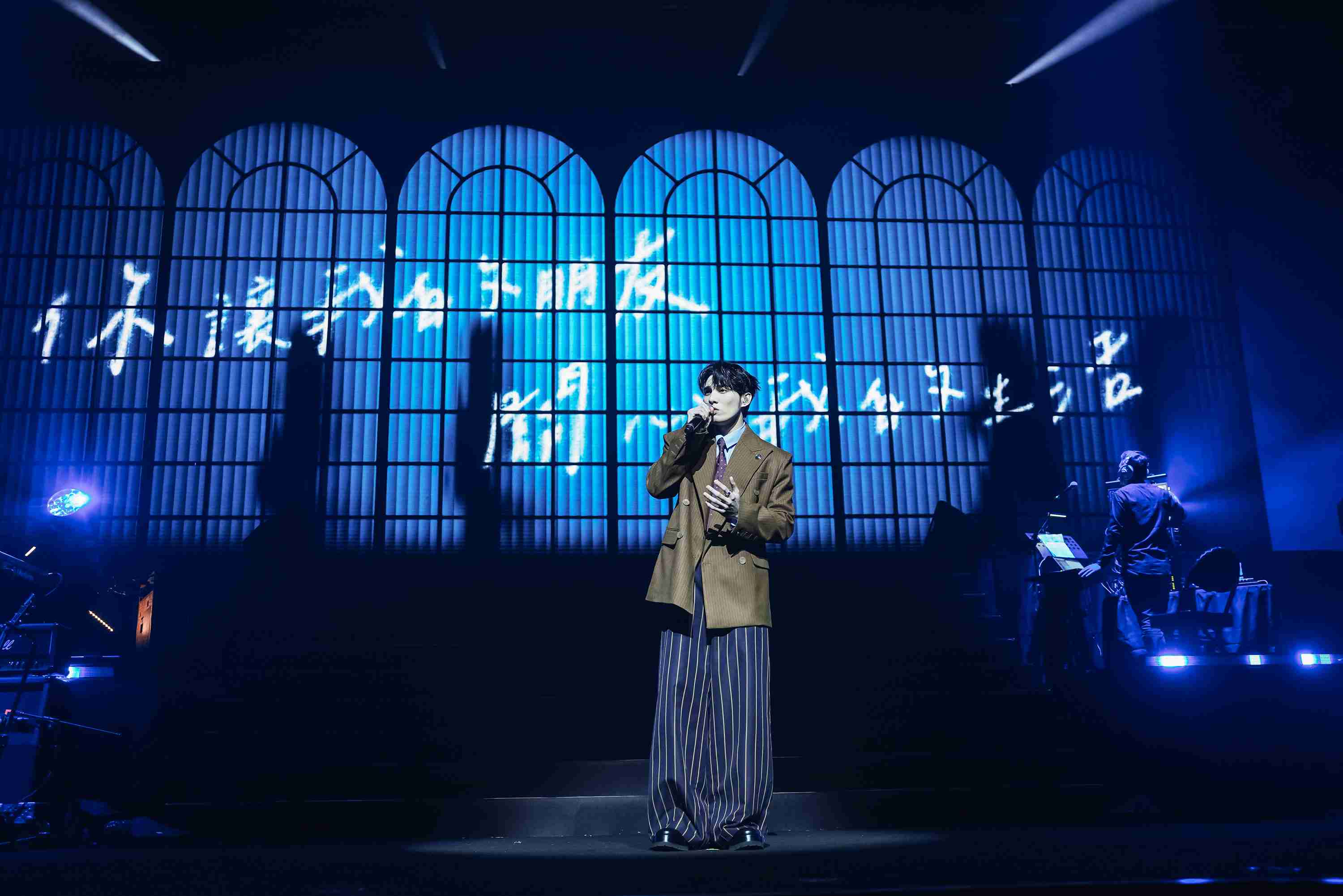 黃偉晉演唱會一連獨唱〈祝我幸福〉、〈祝你一路順風〉兩首經典歌曲。圖/北流提供