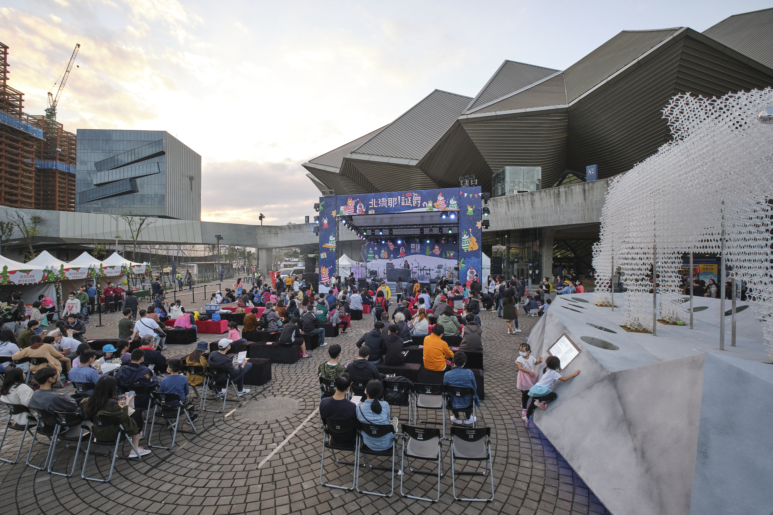 第一年《北流耶！誕爵 JAZZ》以爵士為主題，結合親子演出和市集。  