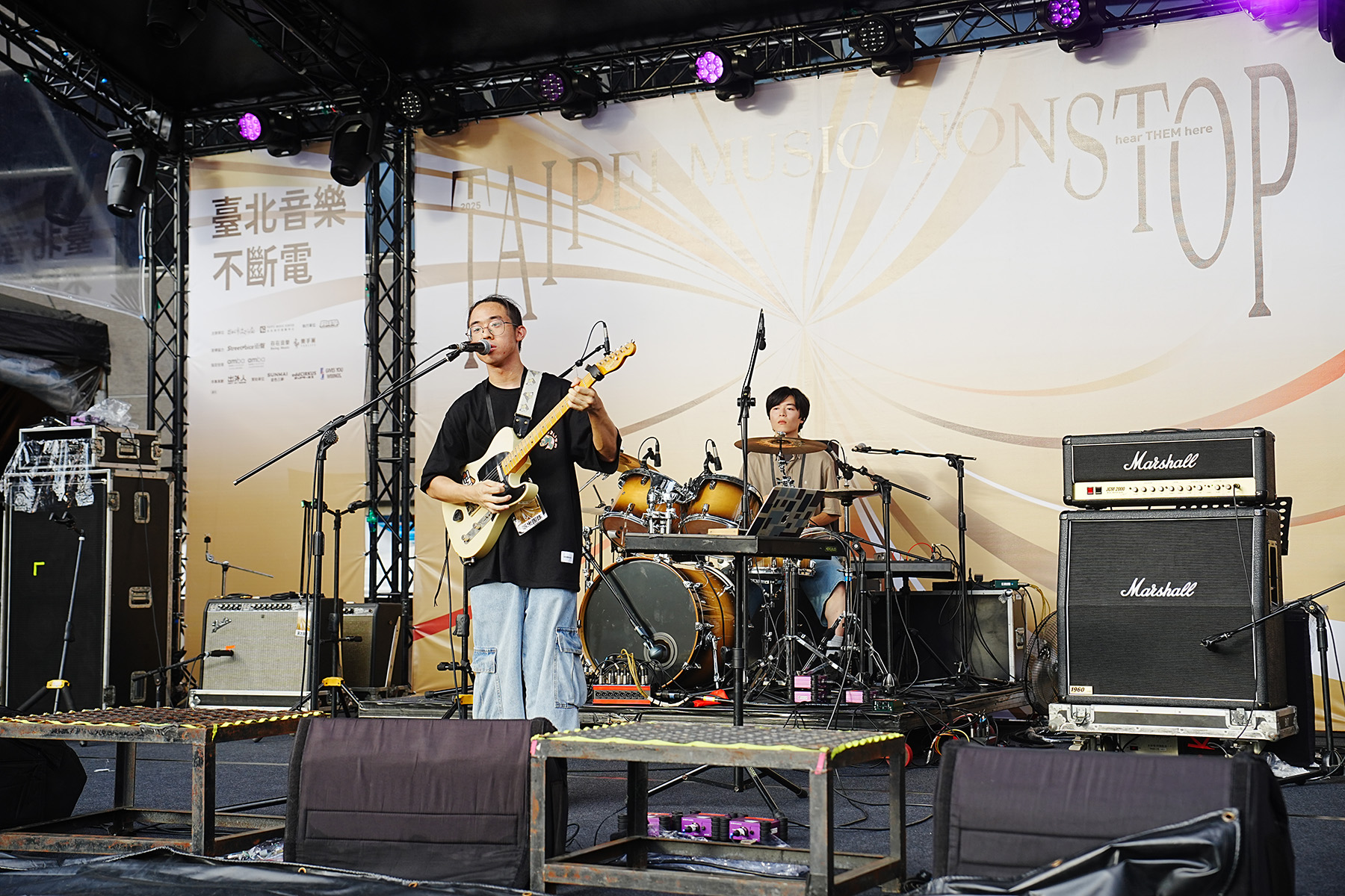 初賽/複賽國際評審 Cora Chan 讚賞過敏症候群的詞曲演繹，作品十分動聽。