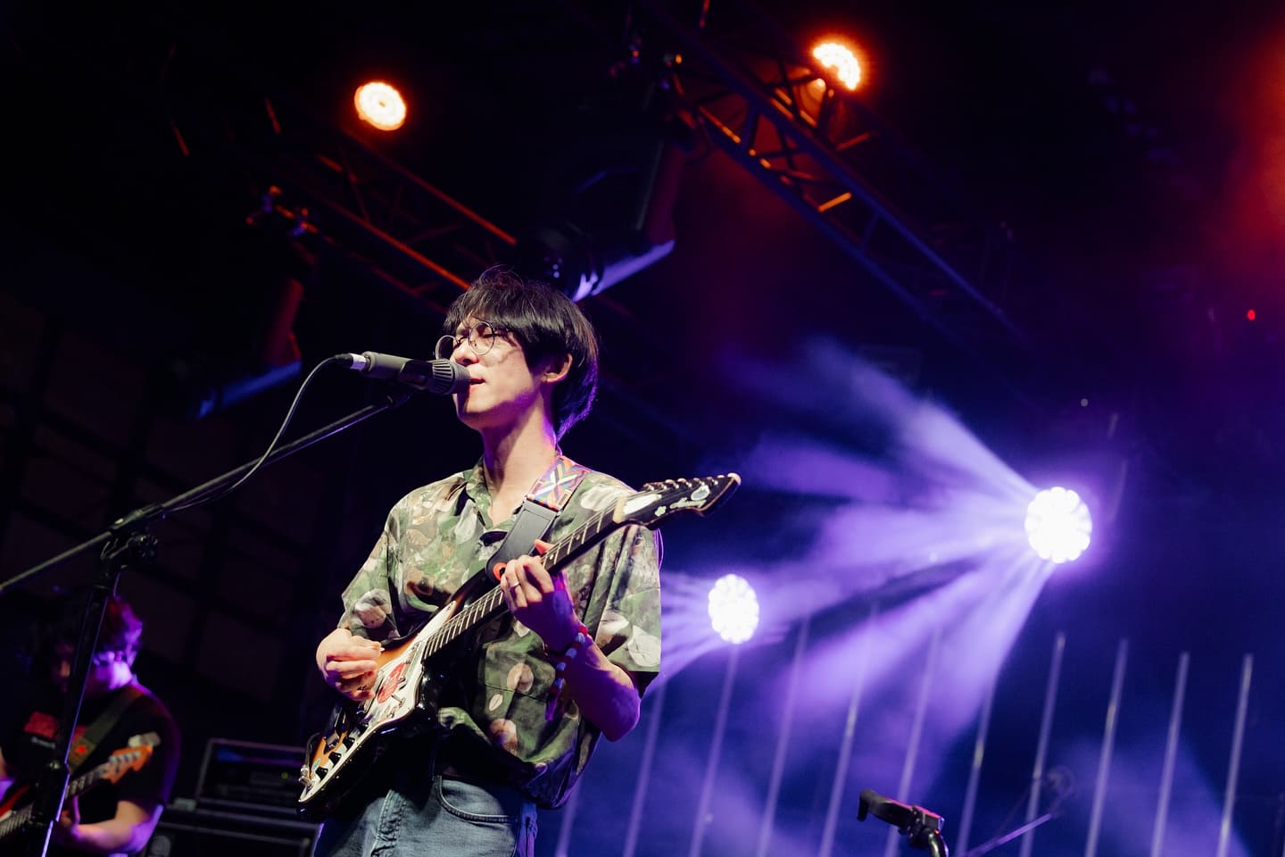 資深音樂製作人大偉（劉哲麟）。