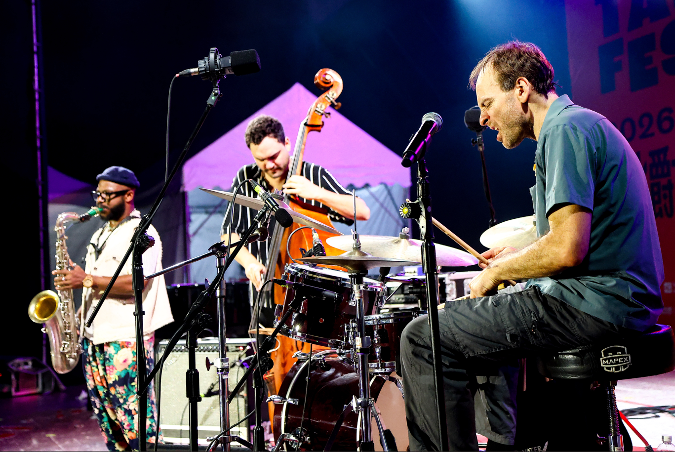 2026臺北爵士音樂節演出卡司 Ari Hoenig Trio。